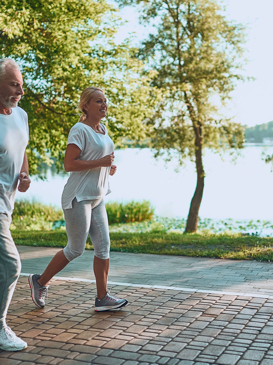 Surve Wellness a couple running together.